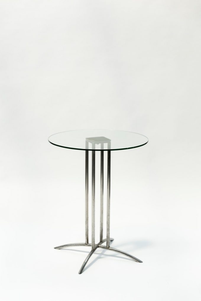 Kruhový kaviarenský stôl, sklenený